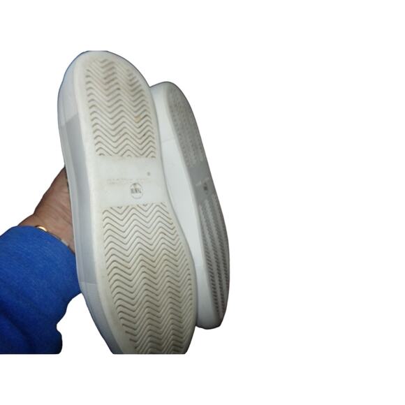 Vince Camuto leather reptile slip on sneakers  7 1/2 M EUC - Picture 5 of 5